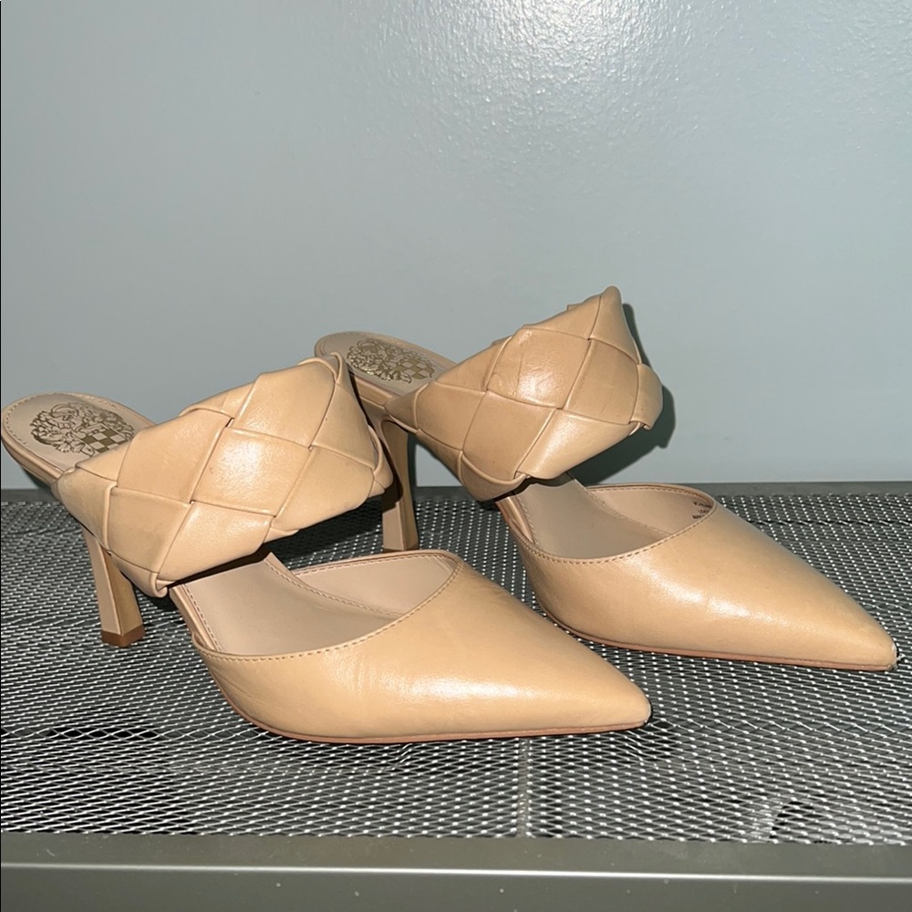 Vince Camuto Alandra - Elegant Tan Women's Mules